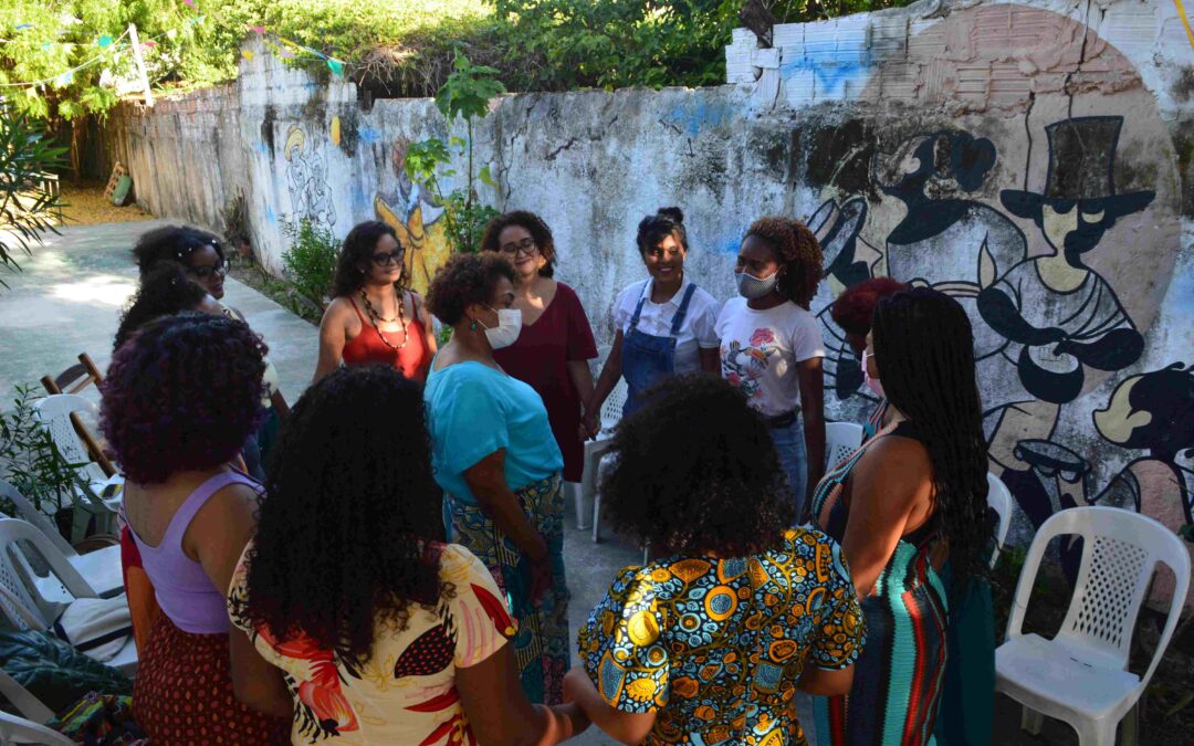 Mulheres Negras Resistem lança curso de extensão para fomentar o protagonismo de mulheres negras
