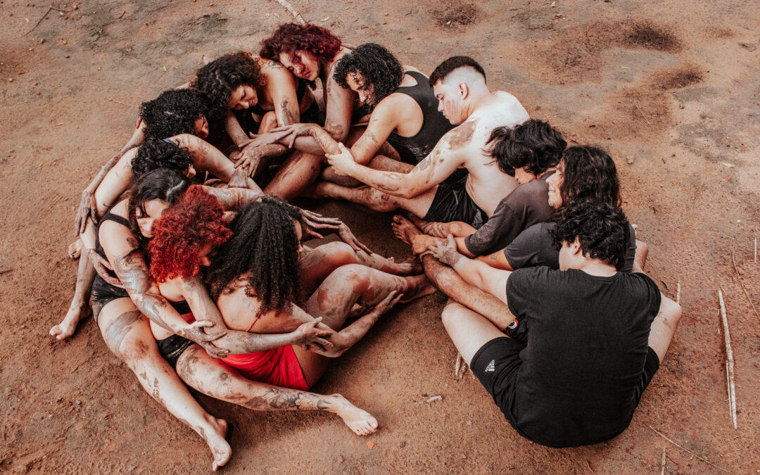 CCBJ forma a primeira turma do Curso Técnico em Teatro, com espetáculo sobre mulheridades 